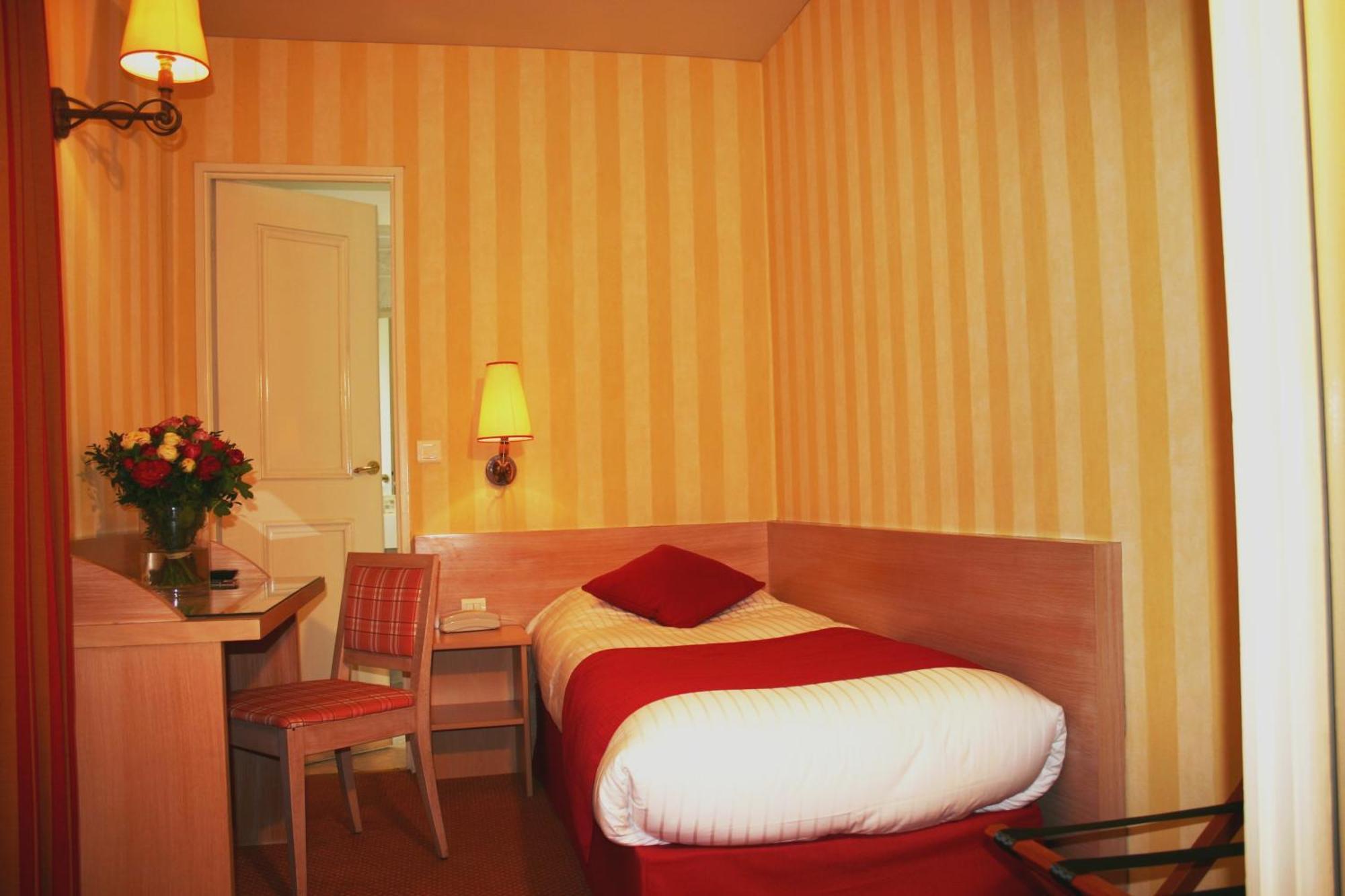 Hotel Delambre Paris Ngoại thất bức ảnh